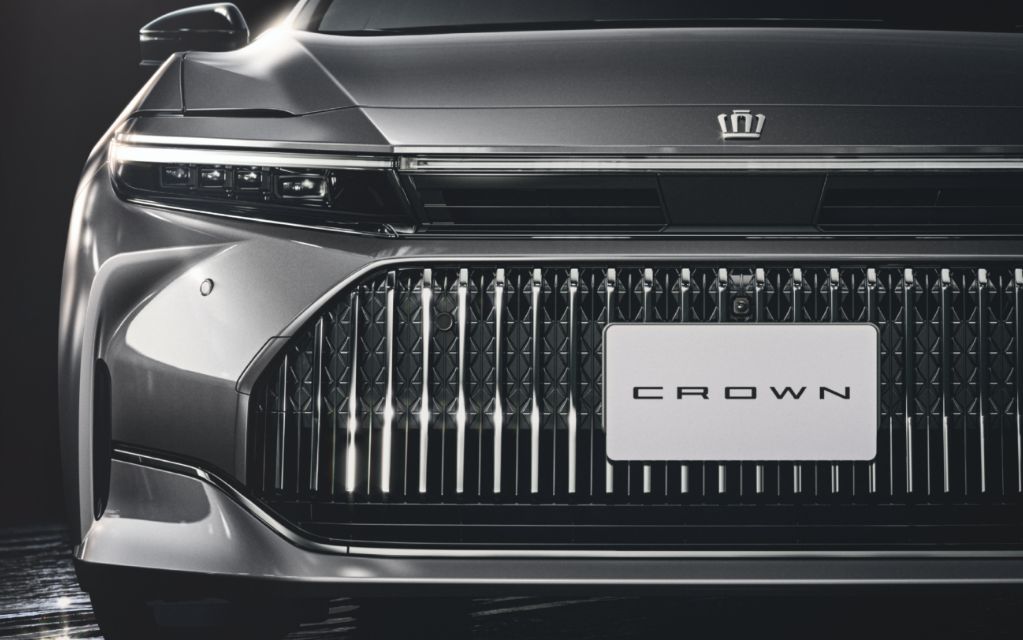 Toyota Crown 车辆细节